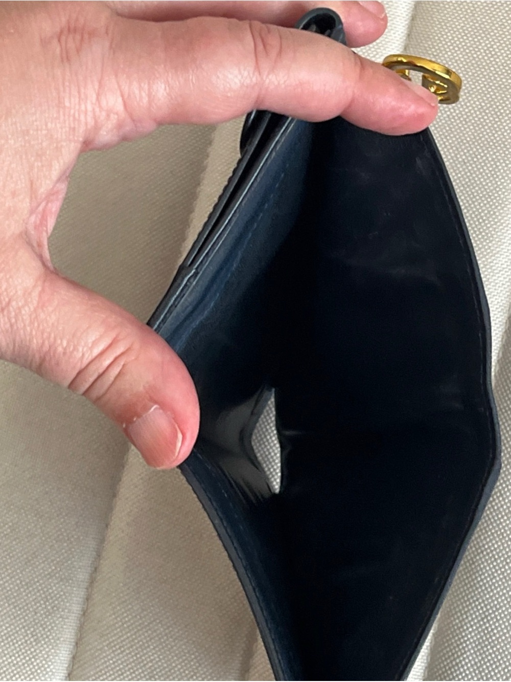 Gucci Gold and Navy Double G Logo Hardware Accent wallet - Picture 12 of 15